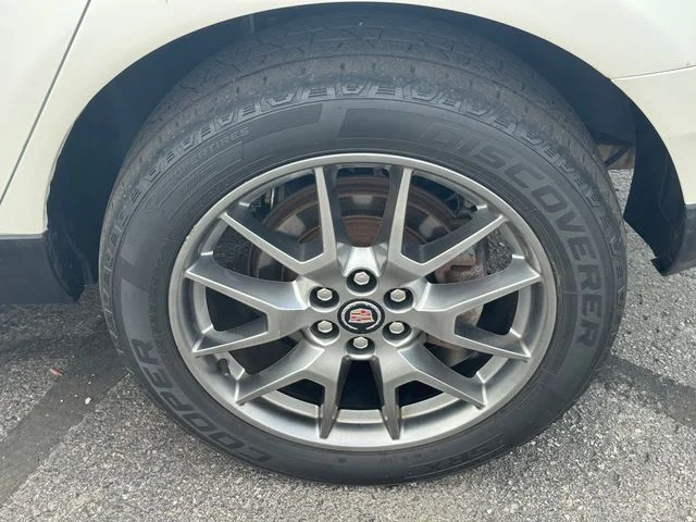 Used 2016 White Cadillac Performance image 11