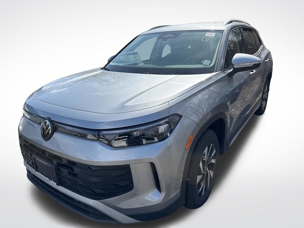 2025 Volkswagen Tiguan S - Photo 2
