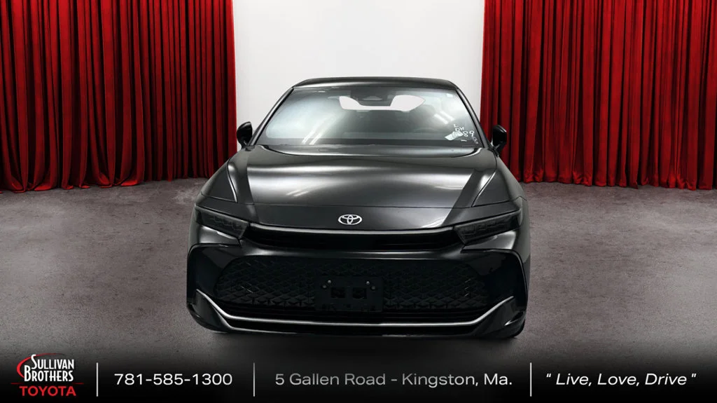 2026 Toyota Crown Limited - Photo 2