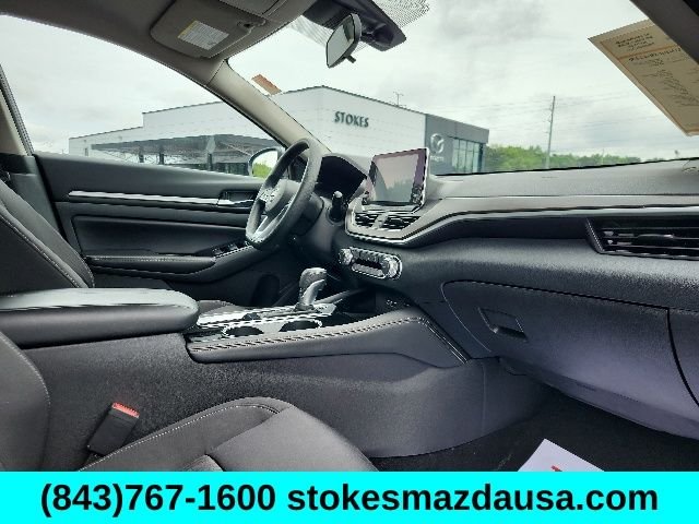 Used 2023 Gray Nissan 2.5 SV image 27