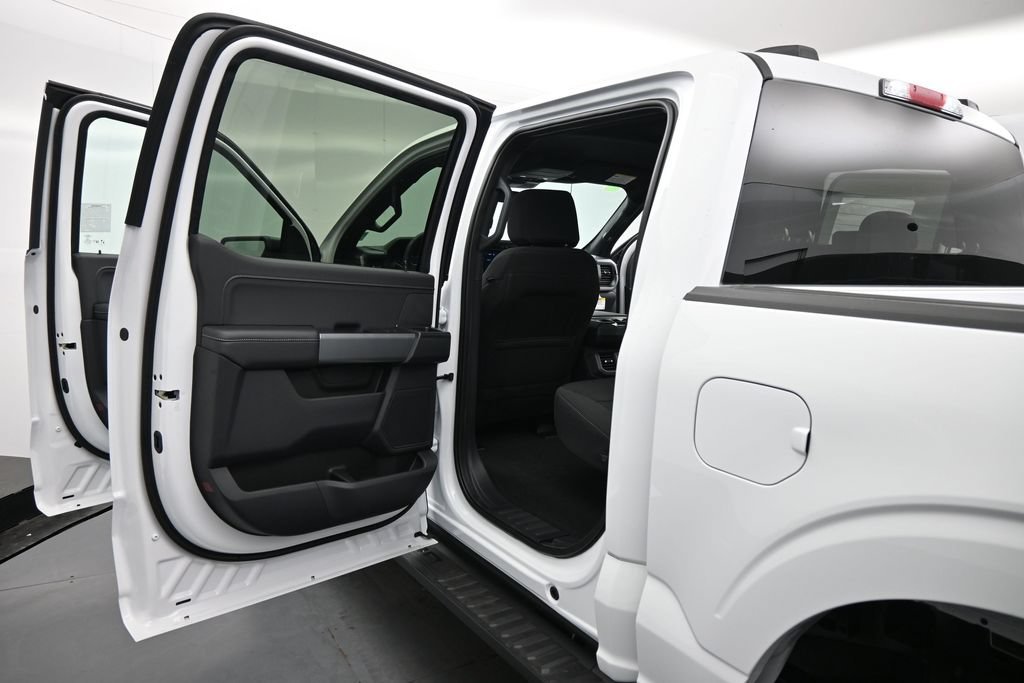 New 2026 White Ford XLT image 10
