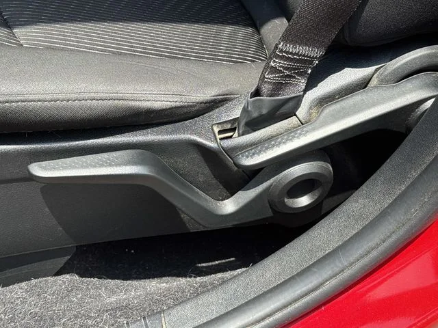 Used 2018 Red Dodge SE image 28