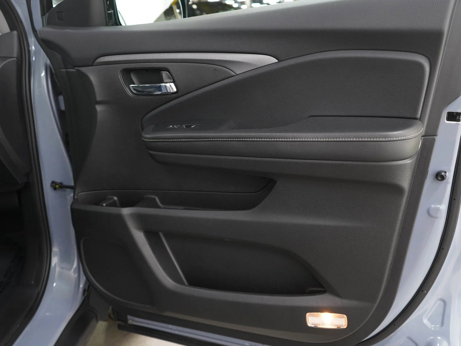 Used 2022 Sonic Gray Honda RTL-E image 9