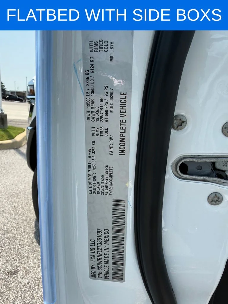 New 2026 Bright White Clear-Coat Exterior Paint RAM Tradesman image 25