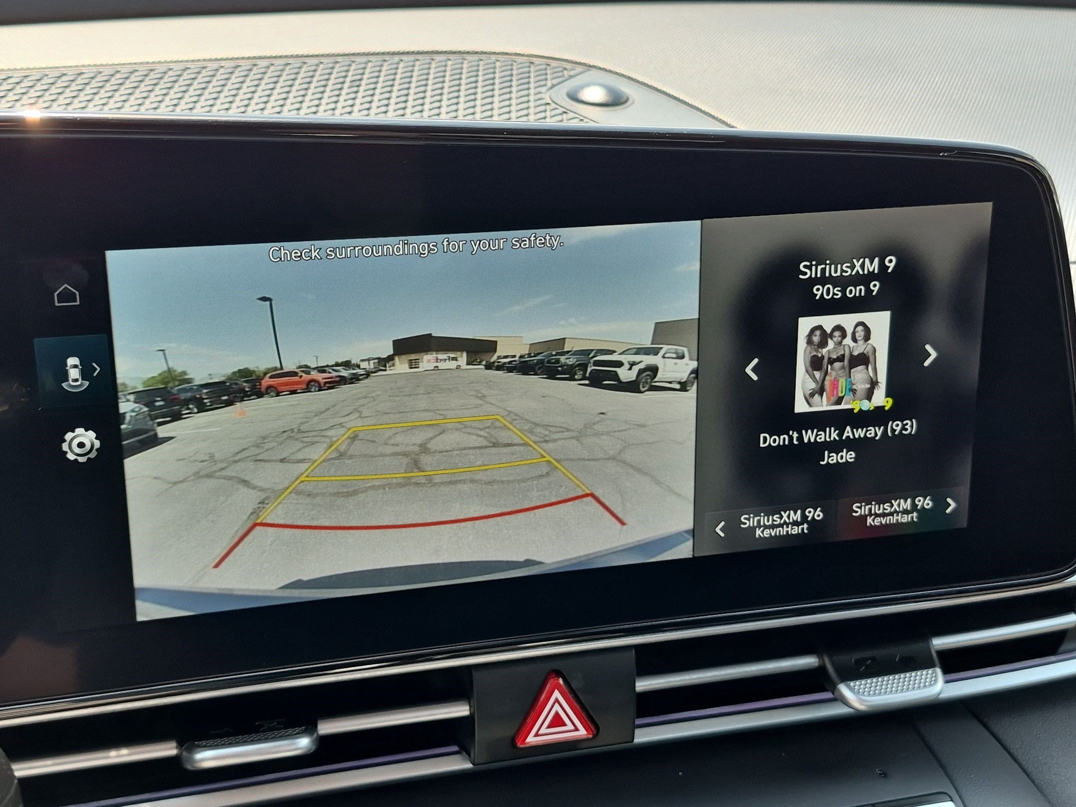 2025 Hyundai Elantra SEL - Photo 25