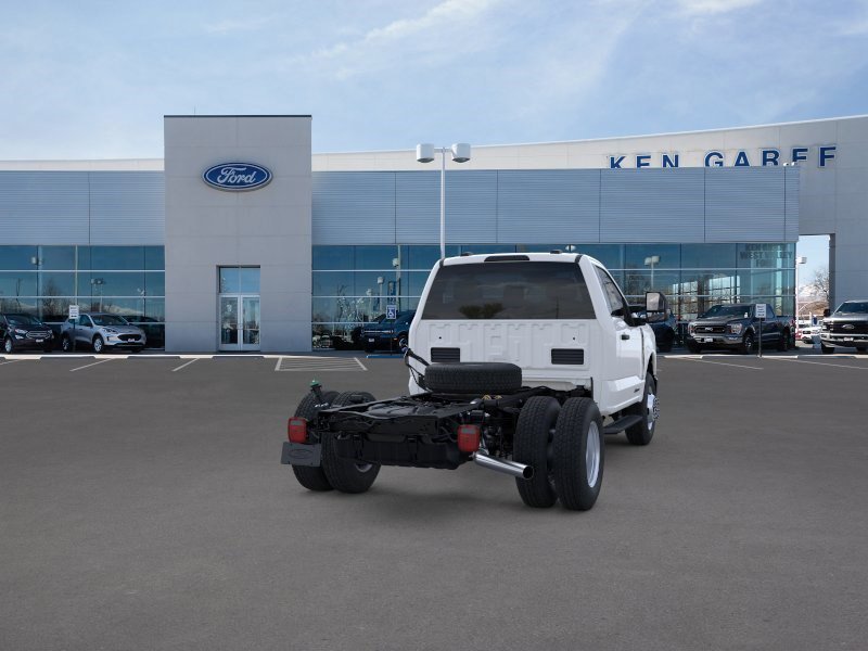 New 2026 Oxford White Ford XL image 9