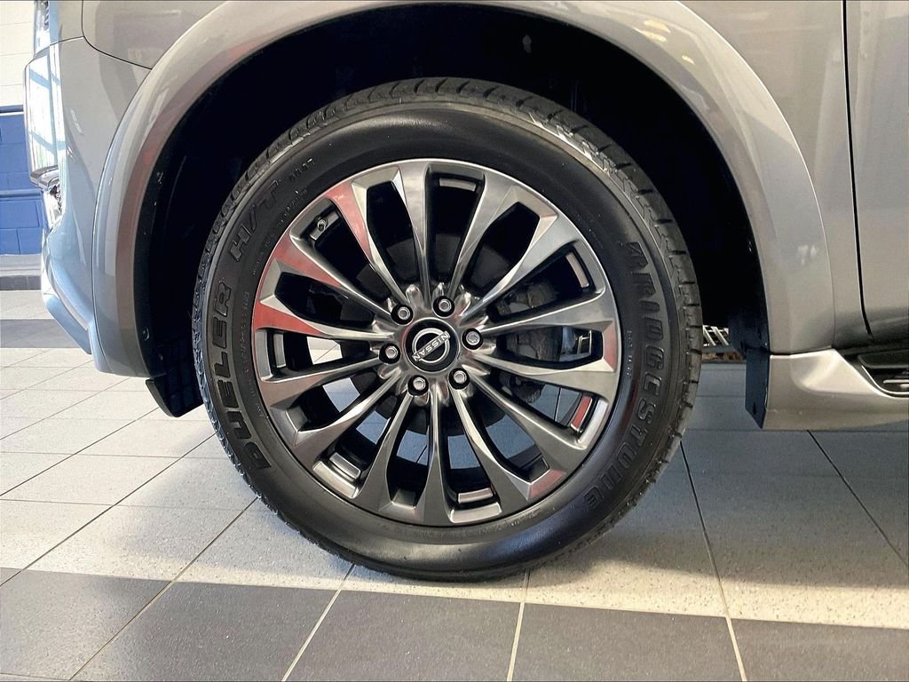 Used 2023 Gray Nissan Platinum image 7