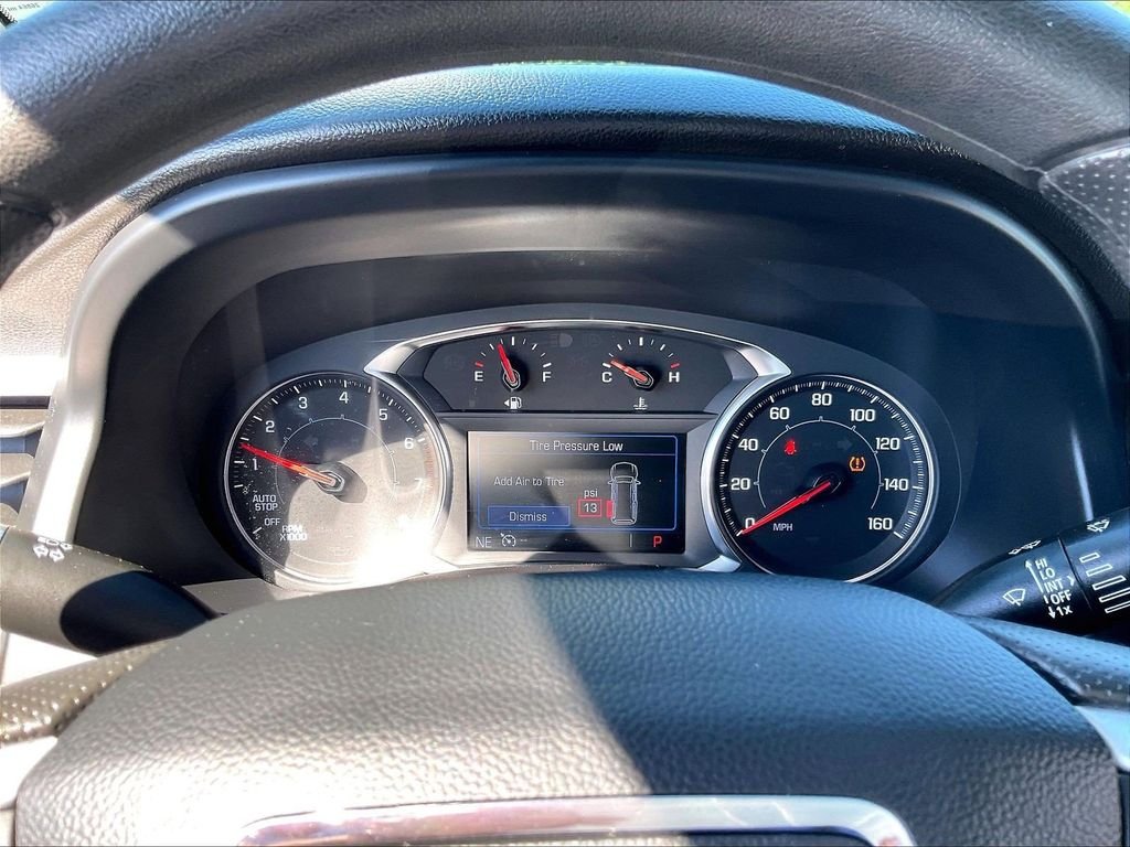 Used 2023 Black GMC SLE image 26