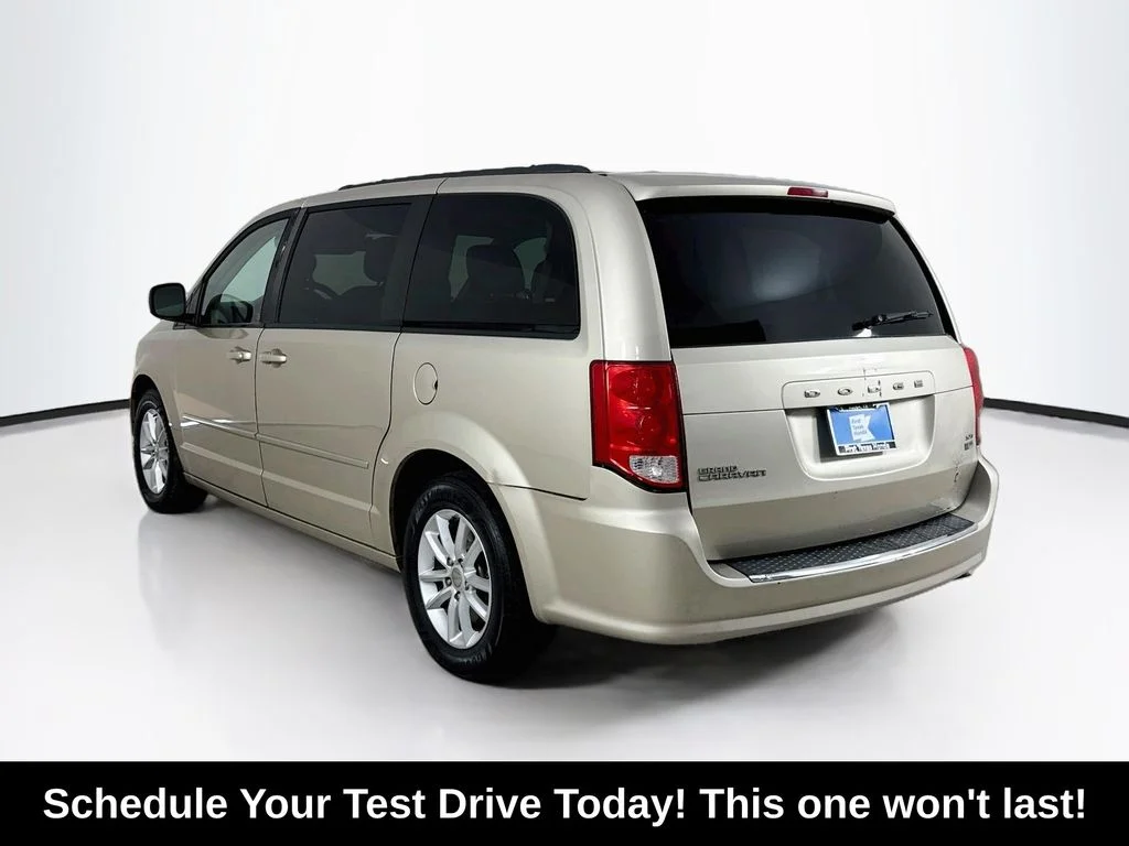 Used 2015 Cashmere/Sandstone Pearlcoat Dodge SXT image 5