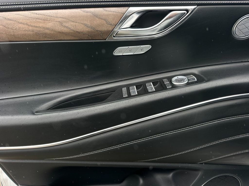 New 2026 White Genesis 2.5T SELECT image 11