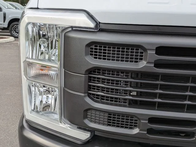 New 2026 Oxford White Ford F-350® XL image 10