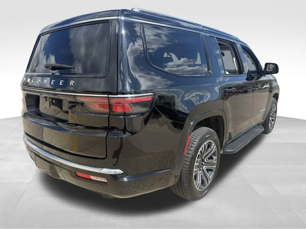 Used 2024 Black Jeep  image 7