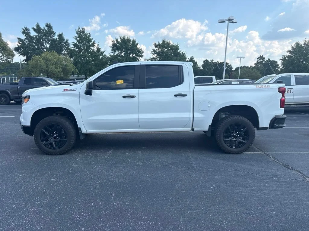 Used 2024 Summit White Chevrolet Custom Trail Boss image 7