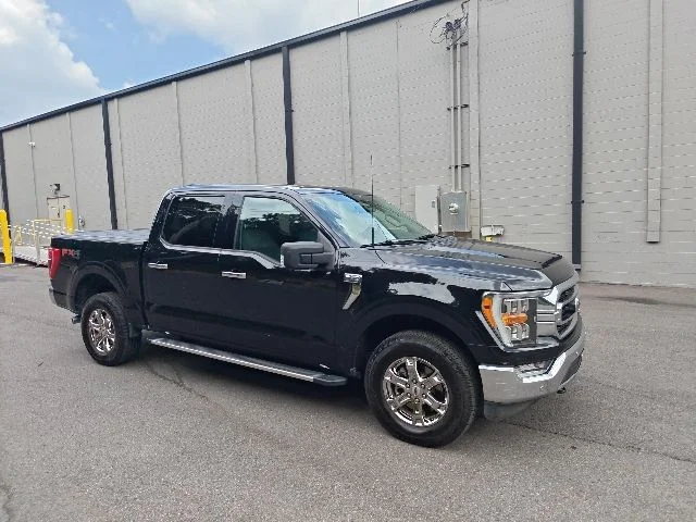 Used 2022 Black Ford XLT image 1