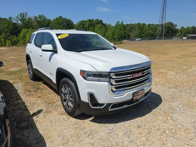 Used 2023 White GMC SLT image 3