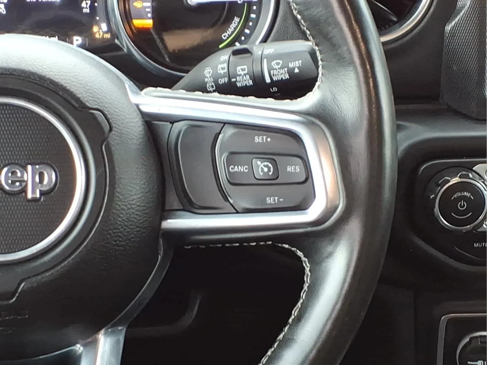 Used 2022 Hydro Blue Pearlcoat Jeep Unlimited Sahara image 22