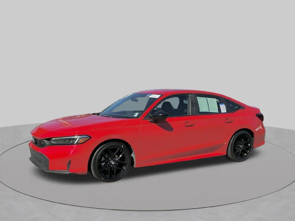 Used 2025  Honda Sport image 2