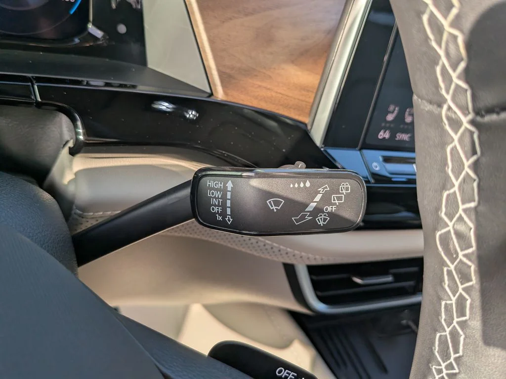 New 2026 White Volkswagen 2.0T SE image 28