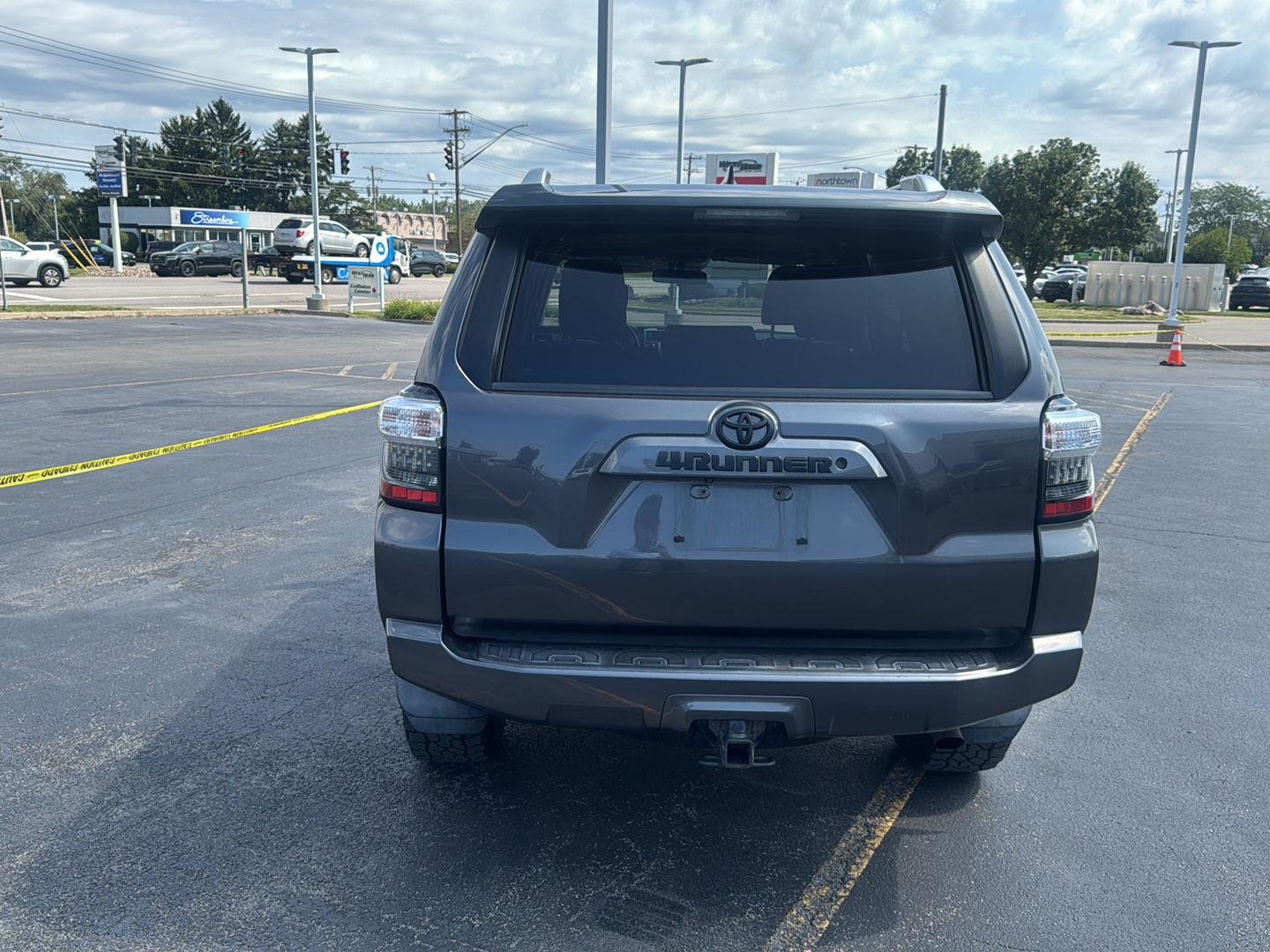 Used 2018 Magnetic Gray Metallic Toyota SR5 image 5