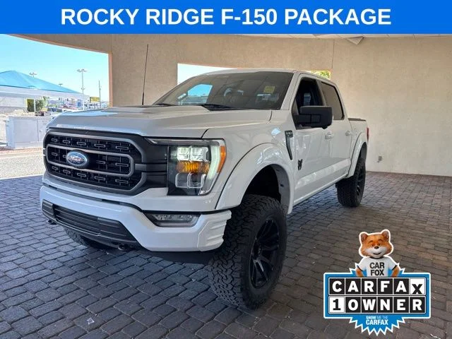 Used 2023 Oxford White Ford XLT image 1