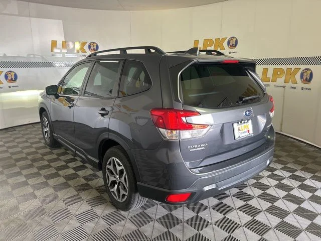 Used 2023 Gray Metallic Subaru Premium image 8