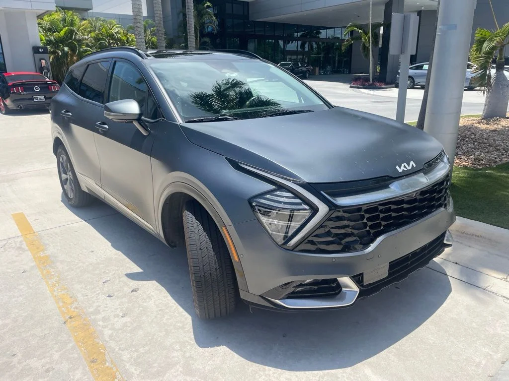 Used 2025 Shadow Matte Gray Kia SX-Prestige image 1