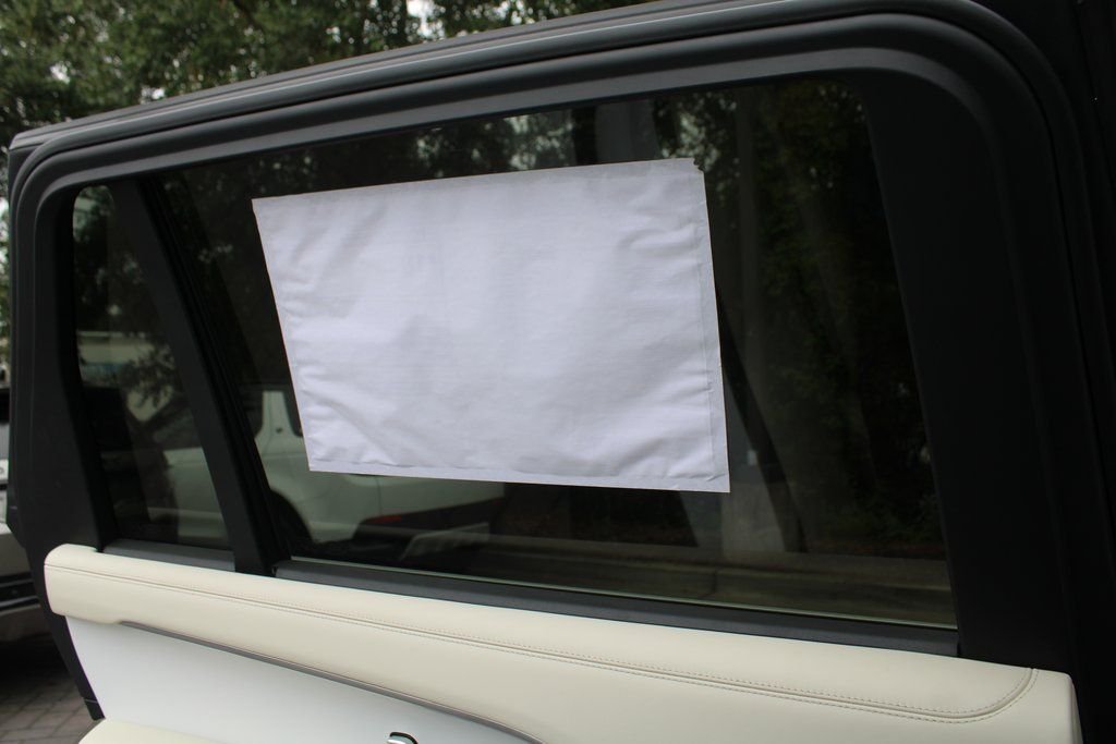 Used 2024 White Land Rover SV image 30