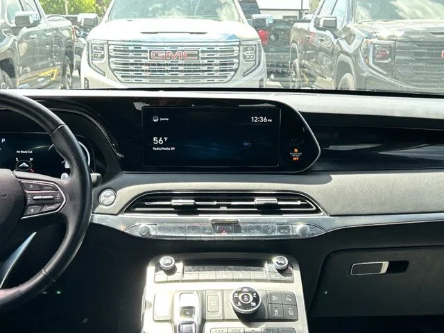 Used 2021 Silver Hyundai Calligraphy image 25