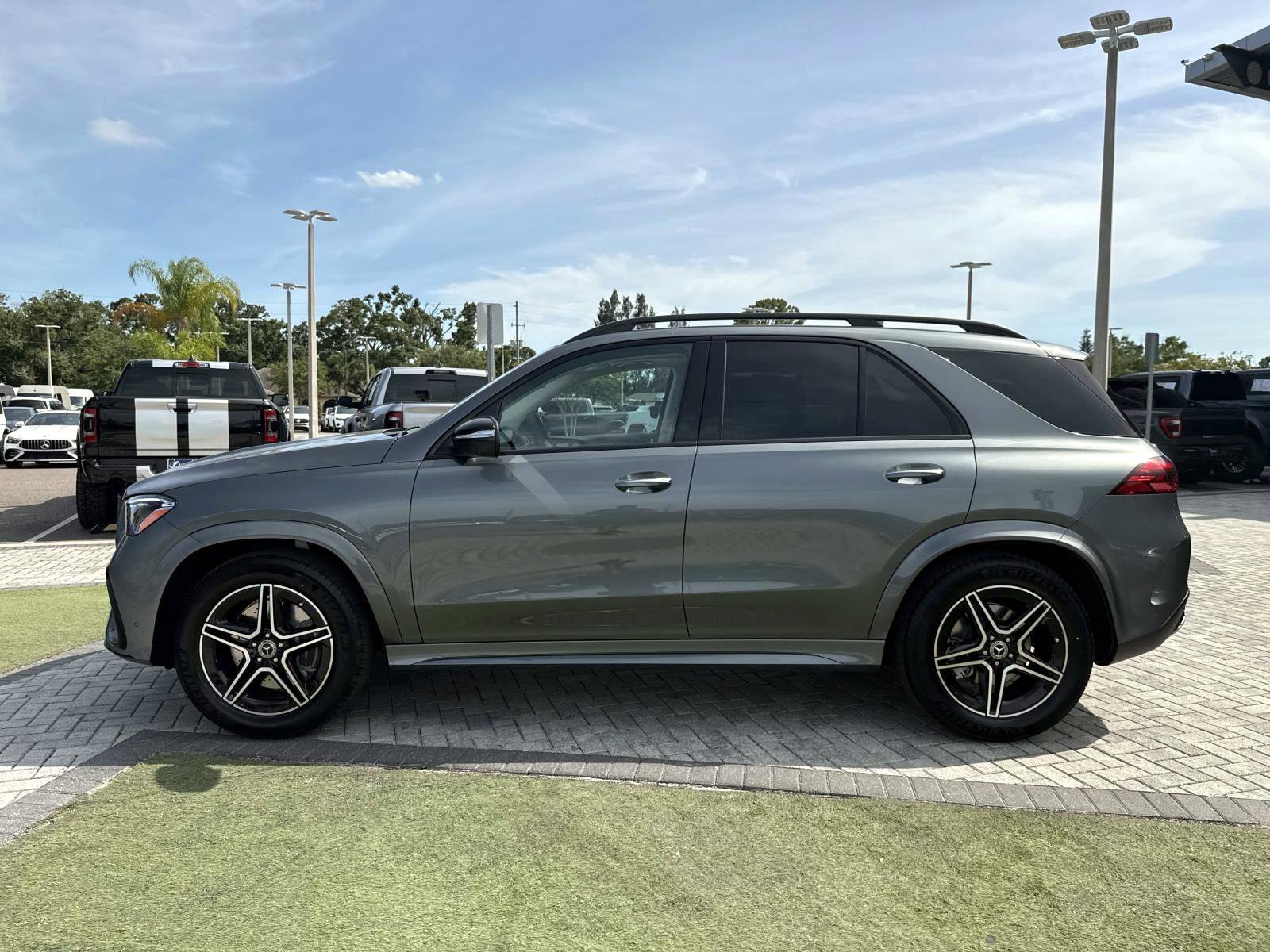 New 2026 Gray Metallic Mercedes-Benz 350 SUV image 3