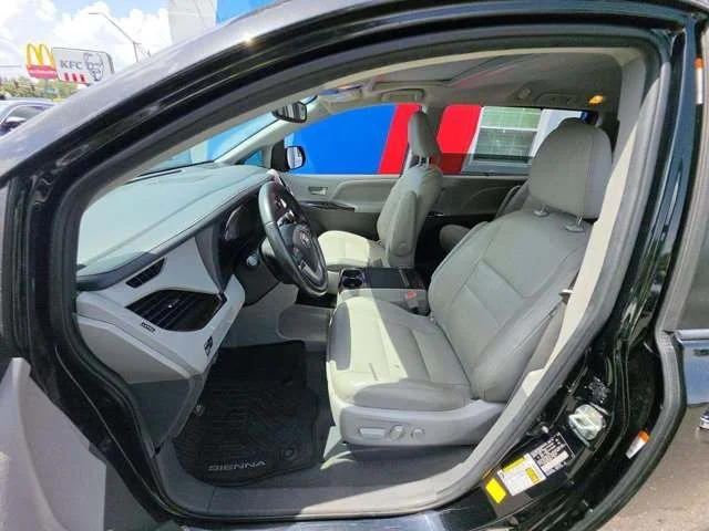 Used 2020 Black Toyota XLE image 12