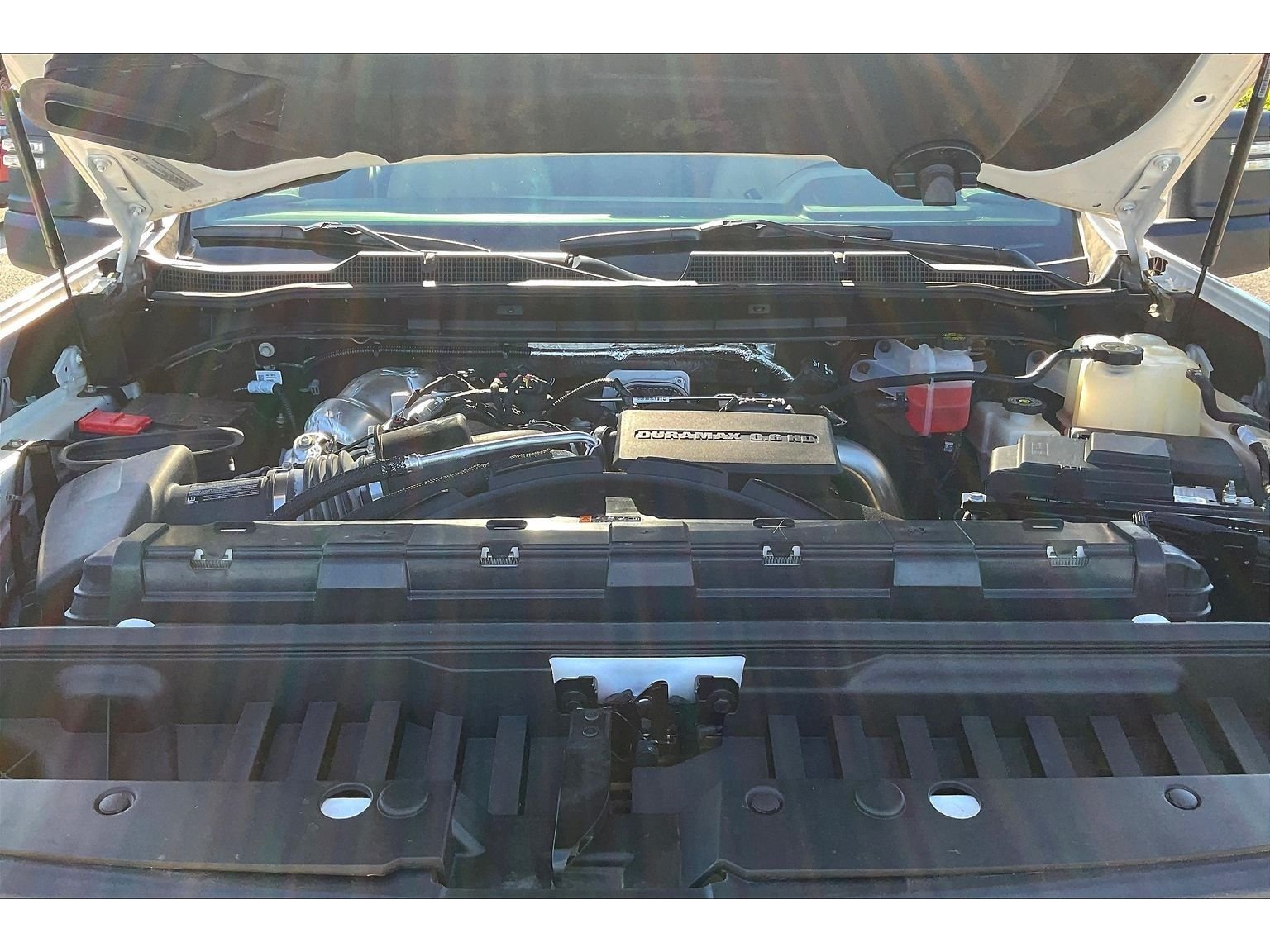 Used 2024 Summit White Chevrolet LT image 8
