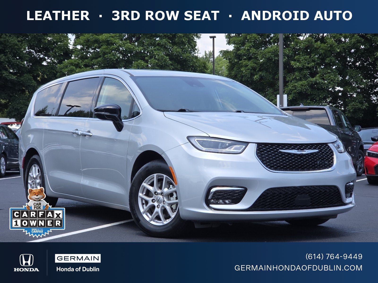 2024 Chrysler Pacifica Touring L's photo