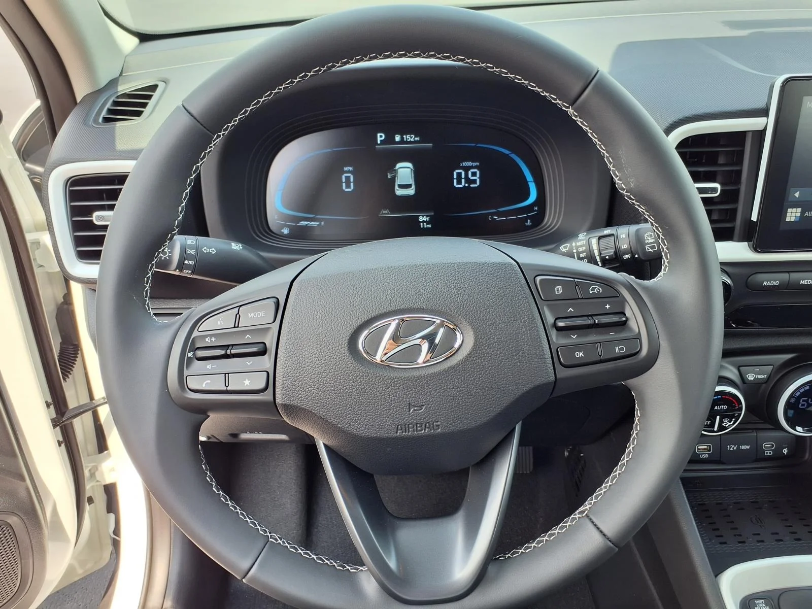New 2026 Lunar White/Black Roof Hyundai SEL image 7