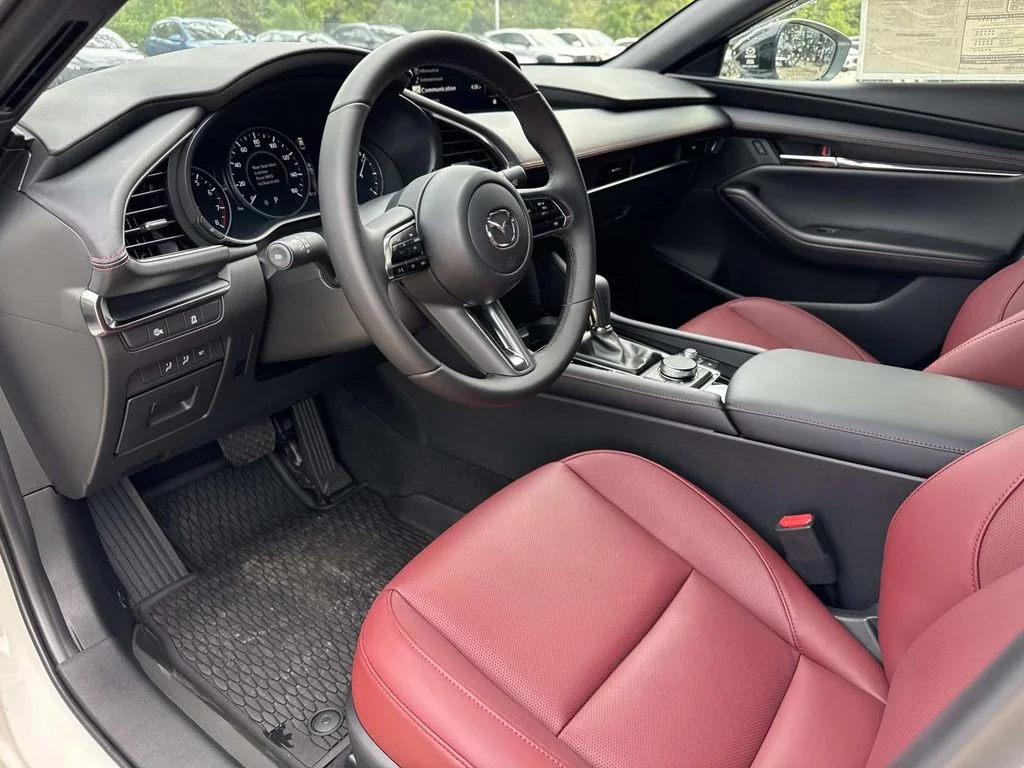 New  White Mazda 2.5 S Carbon Edition image 8