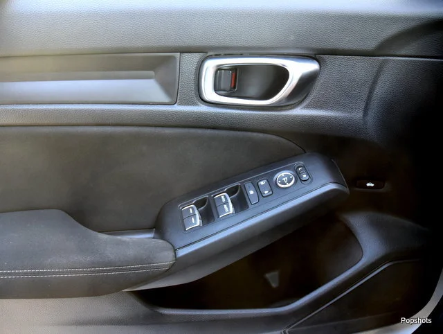2023 Honda Civic LX - Photo 25