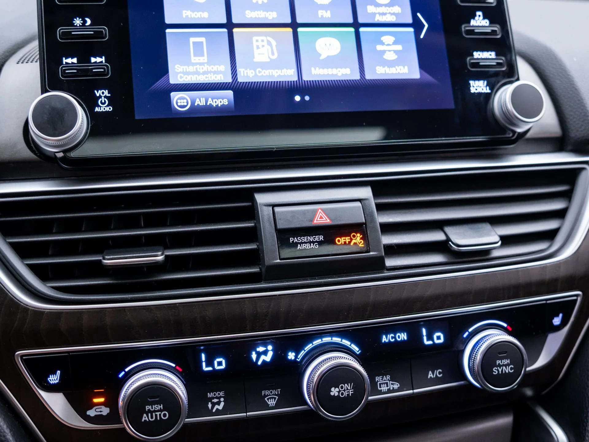 Used 2018  Honda EX image 22
