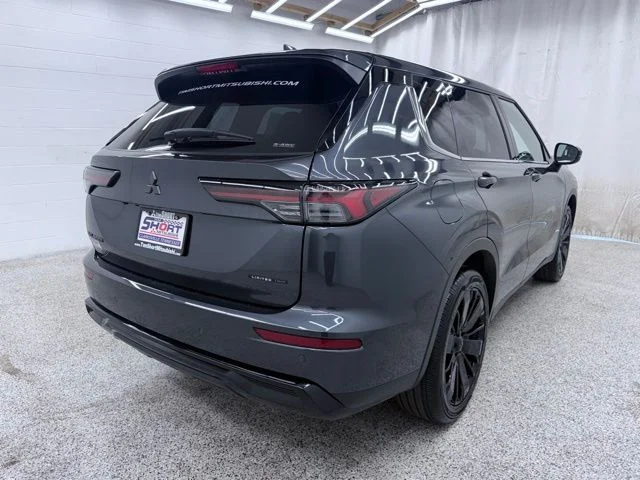 New 2026 Gray Mitsubishi LE image 2
