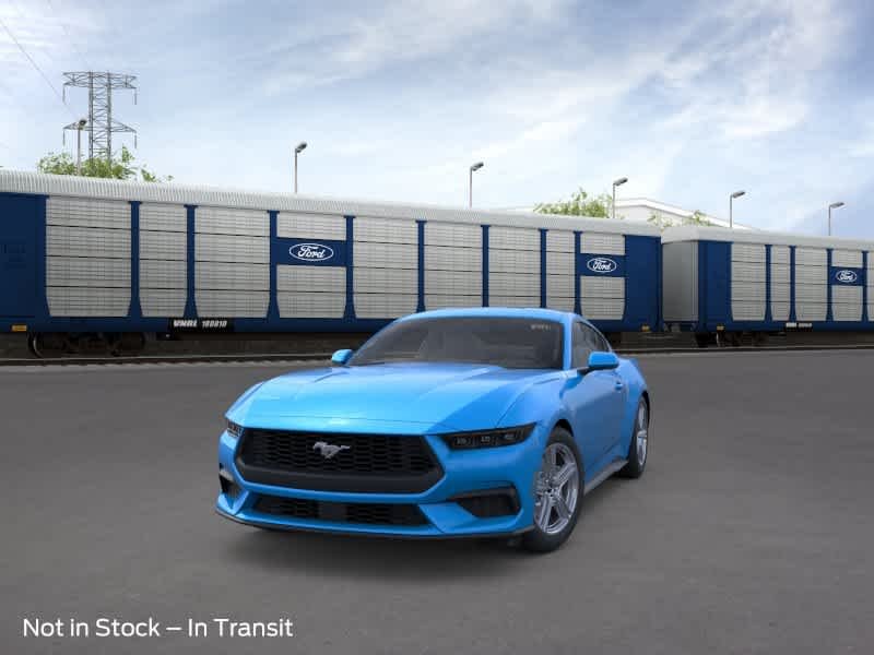 Nova imagem do Ford EcoBoost® Fastback 2026 em azul metálico Grabber 2