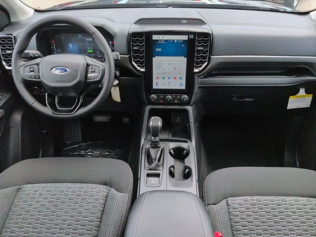 New 2026 Shadow Black Ford XLT image 15