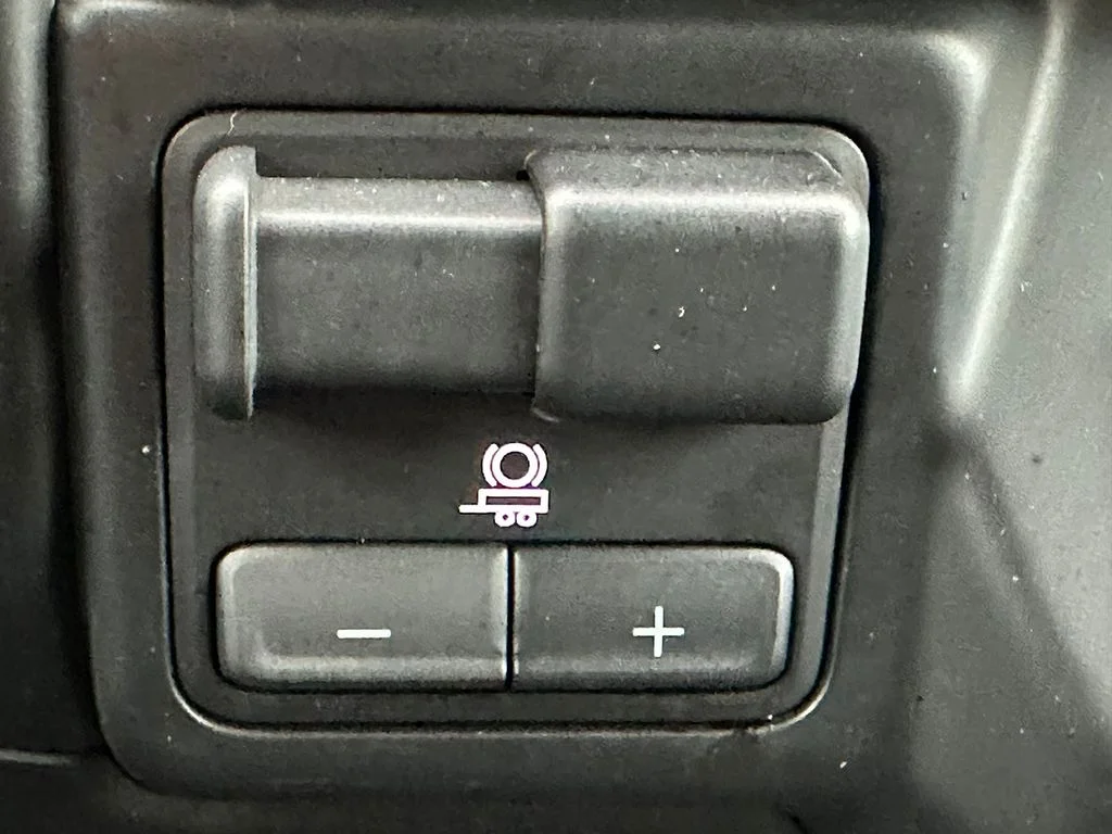 Used 2019 Red Chevrolet LT image 31