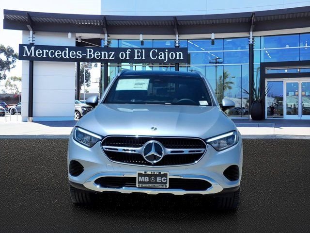 New 2026 Silver Mercedes-Benz GLC 300 image 2
