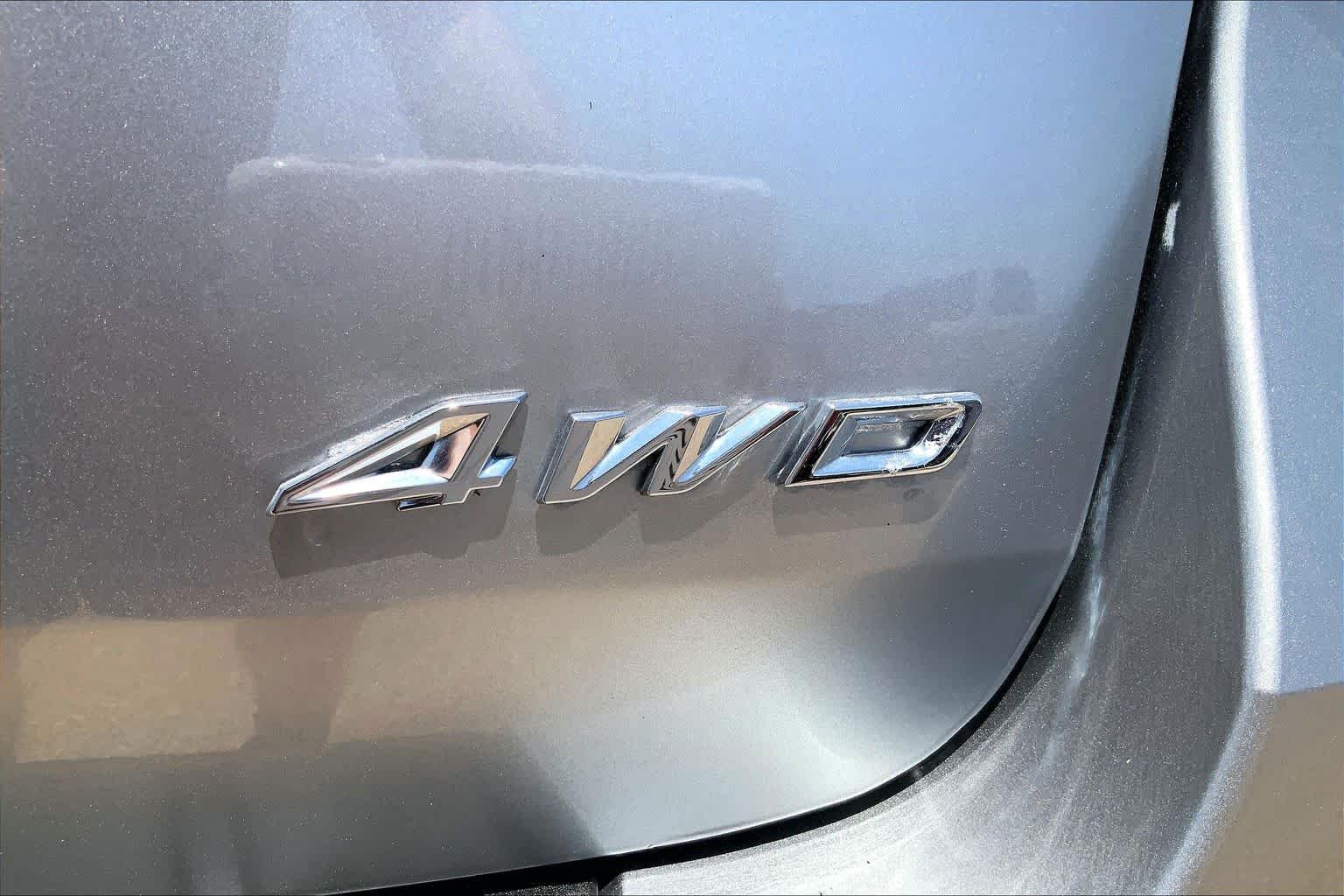 Used 2023 Iconic Silver Metallic Ford XLT image 10