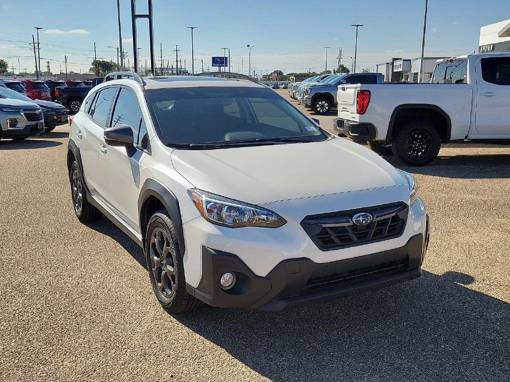 Used 2021  Subaru Sport image 2