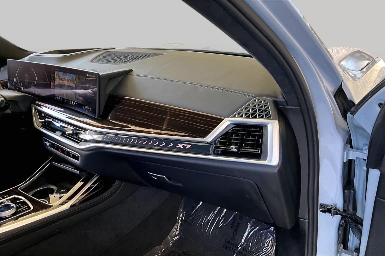 Used 2026 Brooklyn Grey Metallic BMW xDrive40i image 19