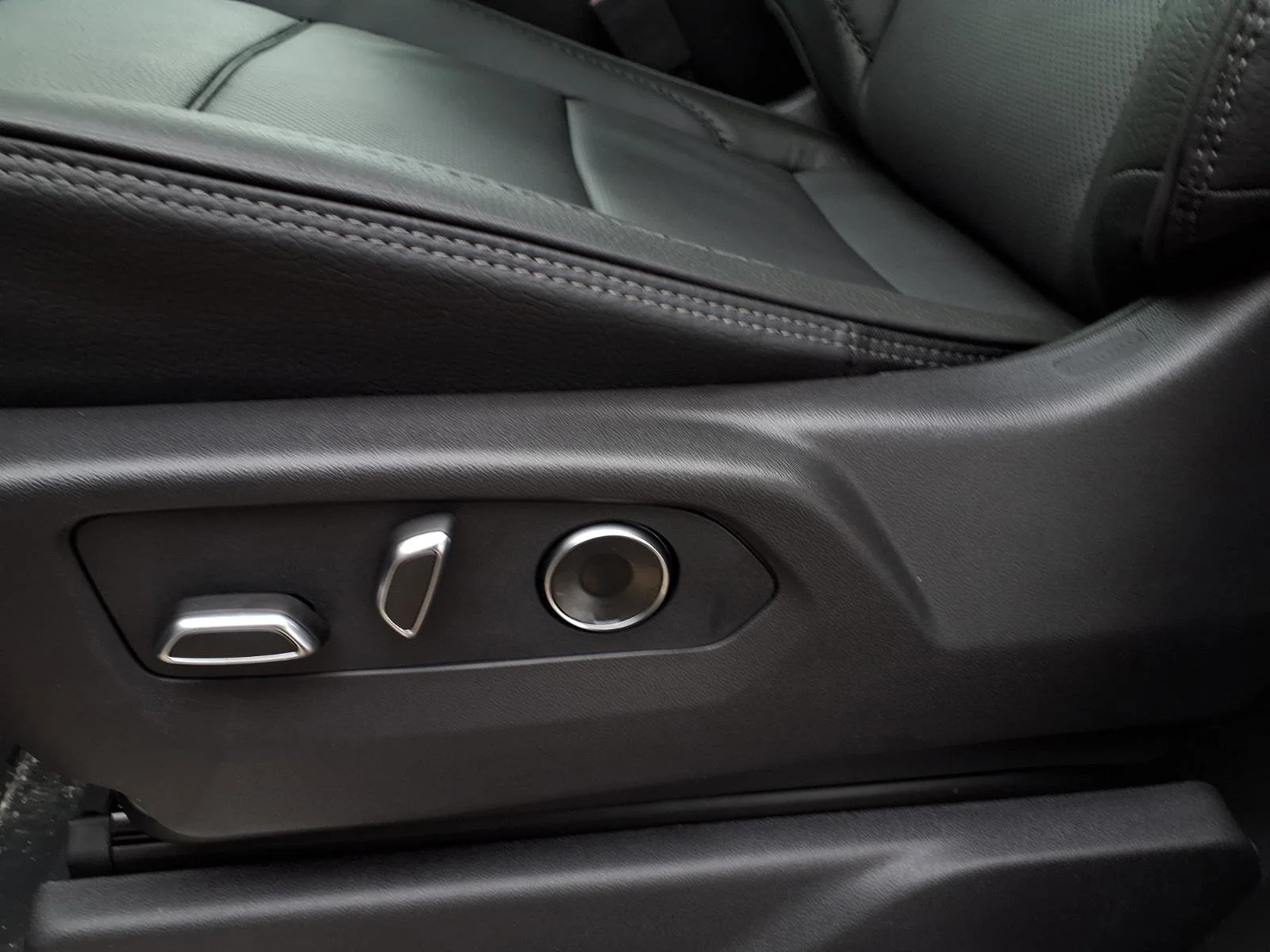 2026 GMC Sierra 2500HD Denali - Photo 15