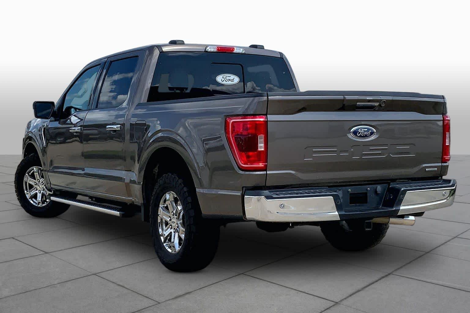 Certified Used 2022 Gray Ford XLT image 12
