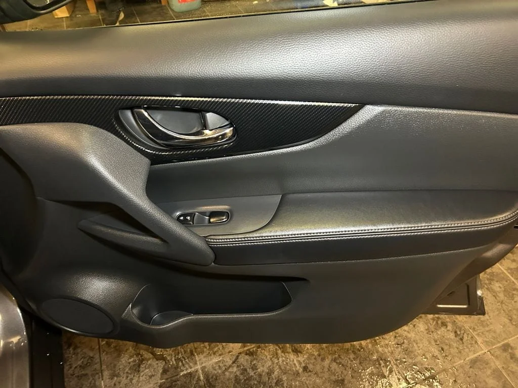 Used 2017 Gun Metallic Nissan  image 17