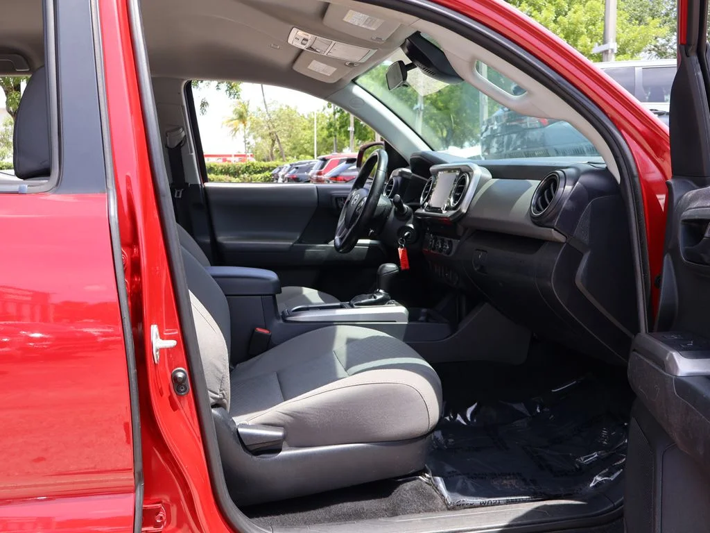 Used 2022 Red Toyota SR5 image 25