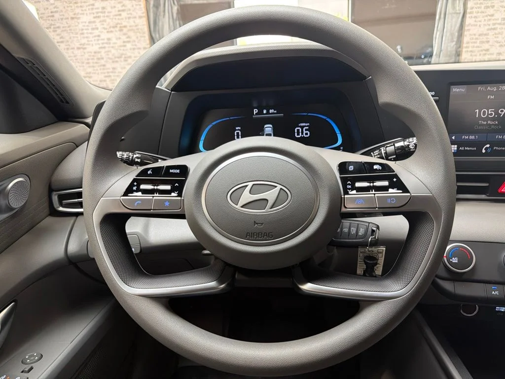 New 2026 Amazon Gray Hyundai SE image 18