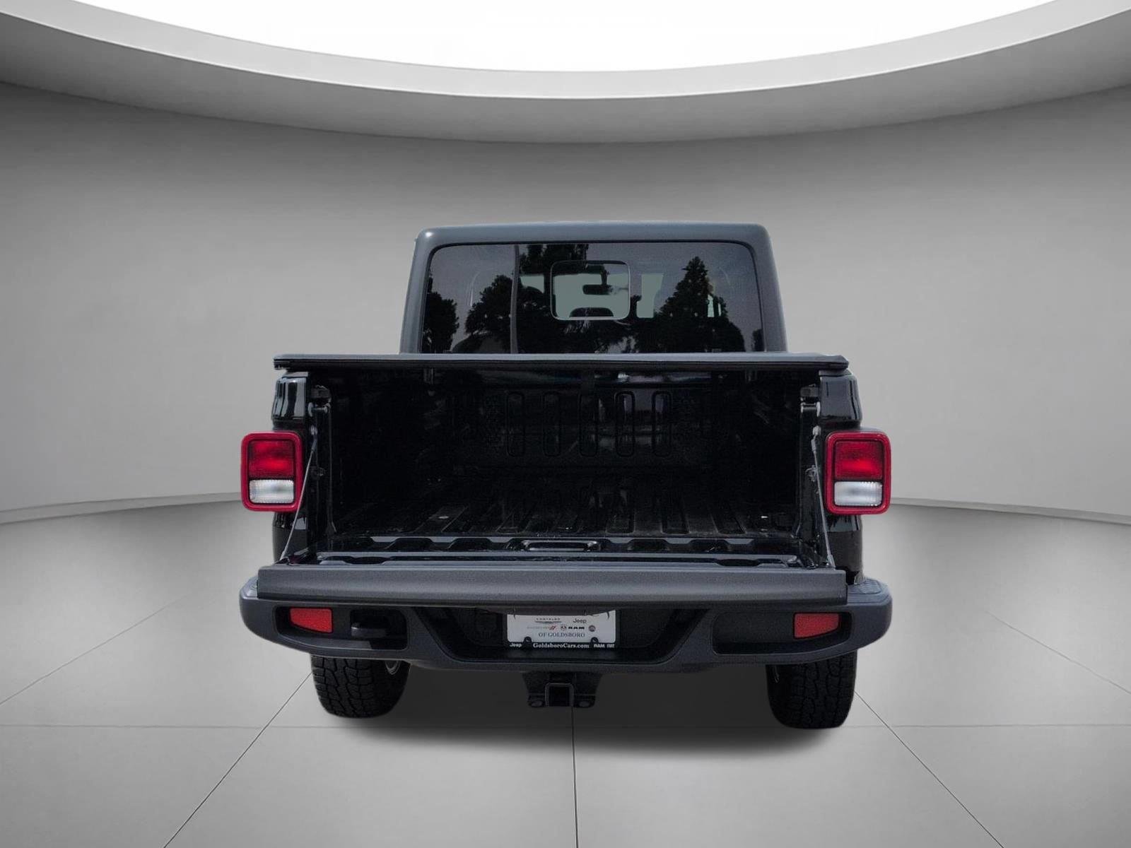 Used 2023 Black Clearcoat Jeep Sport S image 34
